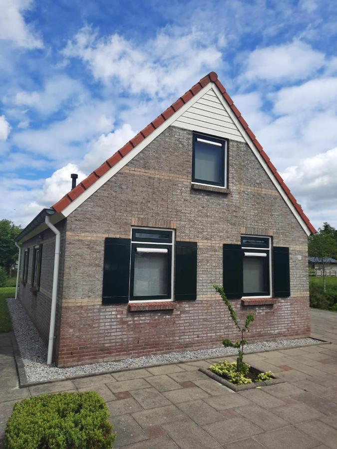 Waterhuis Friesland Oudwoude Bagian luar foto