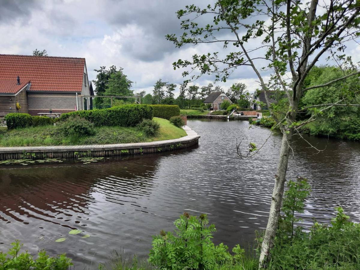 Waterhuis Friesland Oudwoude Bagian luar foto