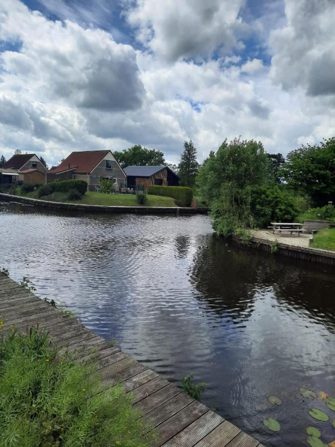 Waterhuis Friesland Oudwoude Bagian luar foto
